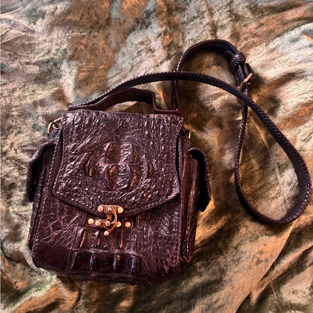 Cross body alligator leather bag